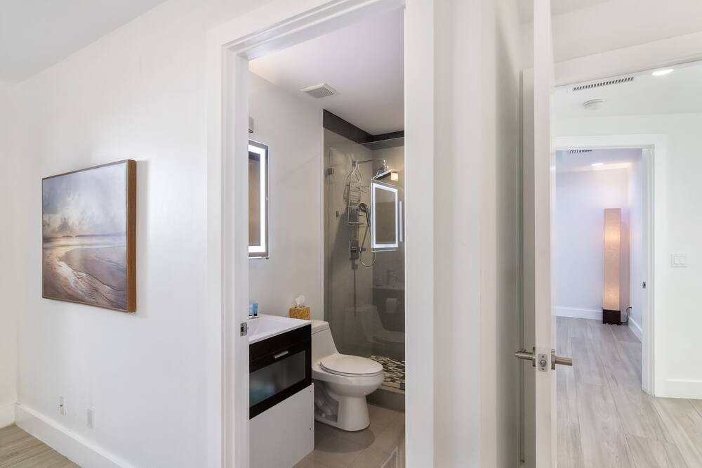 Photo of Bathroom in Downtown Fort Lauderdale