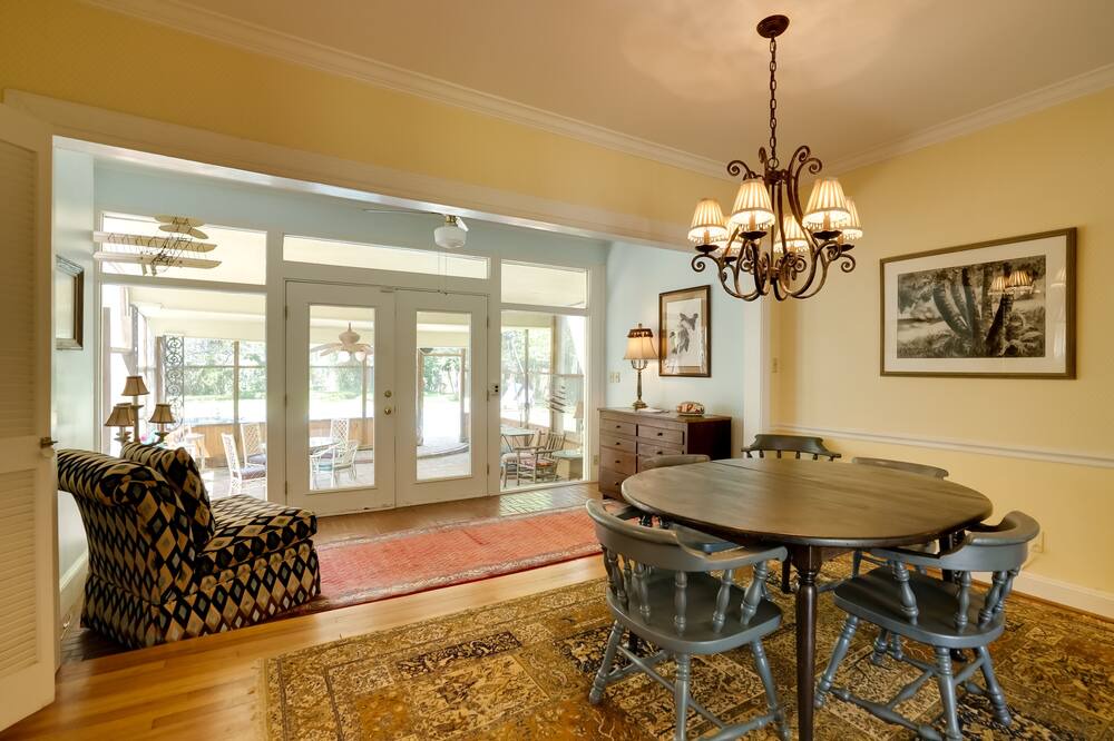 Photo of Bedroom in Broadmoor