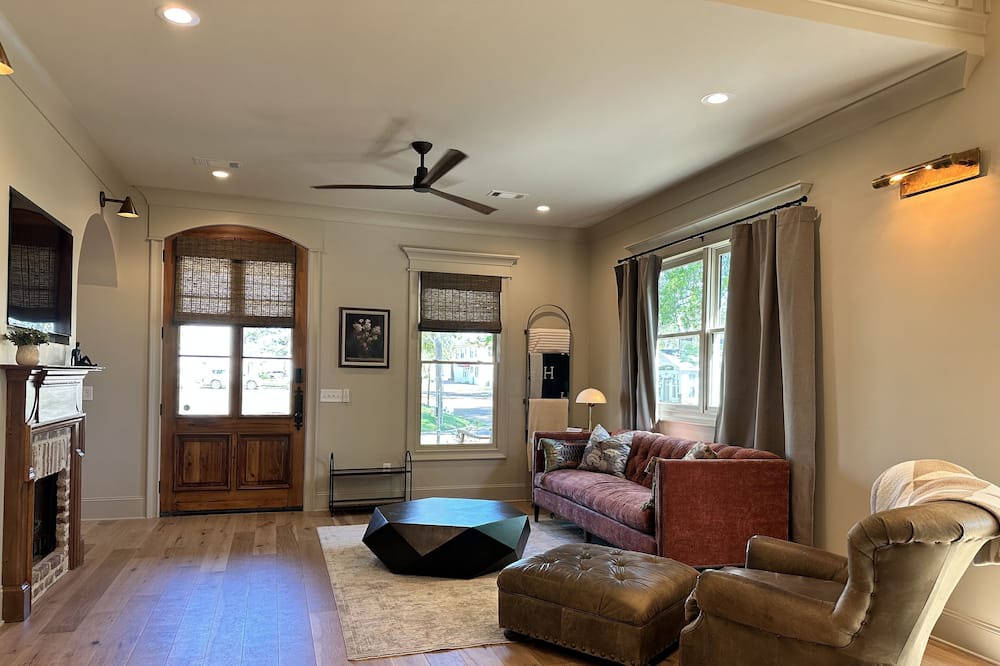Photo of Livingroom in Brandon
