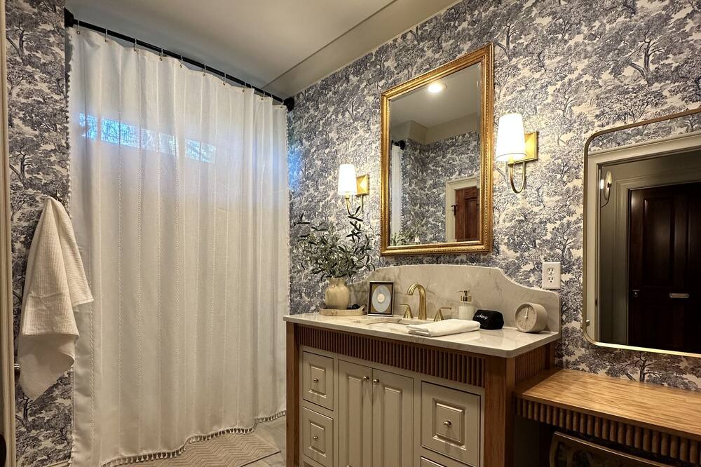 Photo of Bathroom in Brandon