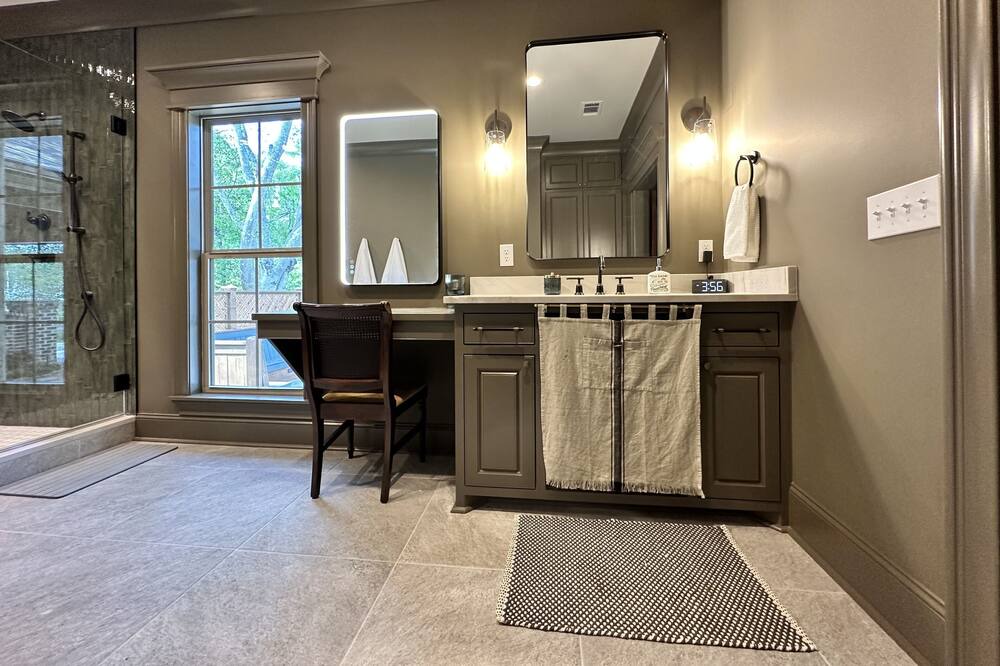 Photo of Bathroom in Brandon