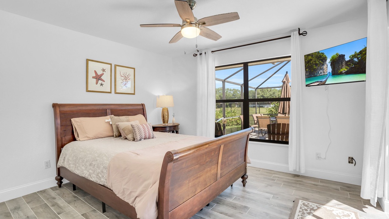 Photo of Bedroom in Willoughby Acres