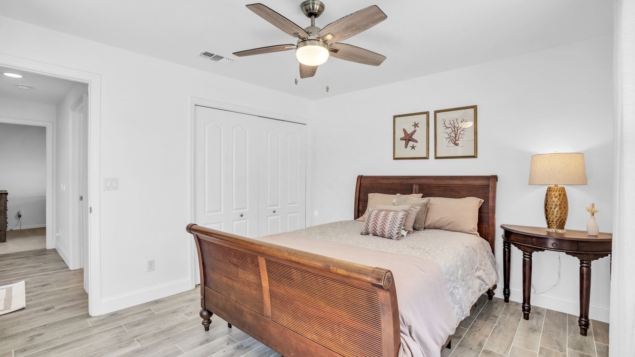 Photo of Bedroom in Willoughby Acres