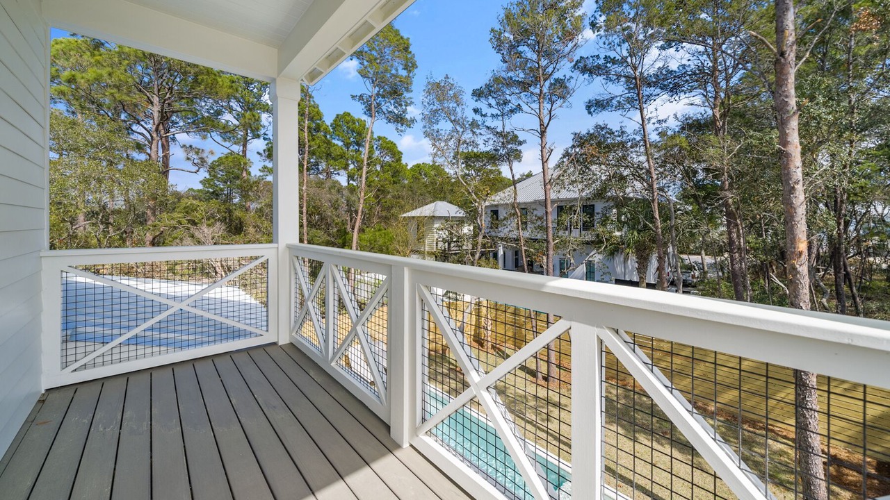 Photo of Outdoor in White's Gulfview