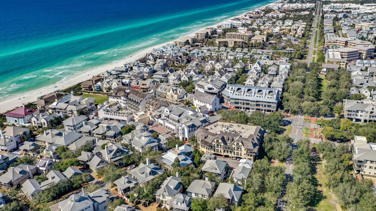 Photo of Outdoor in White's Gulfview