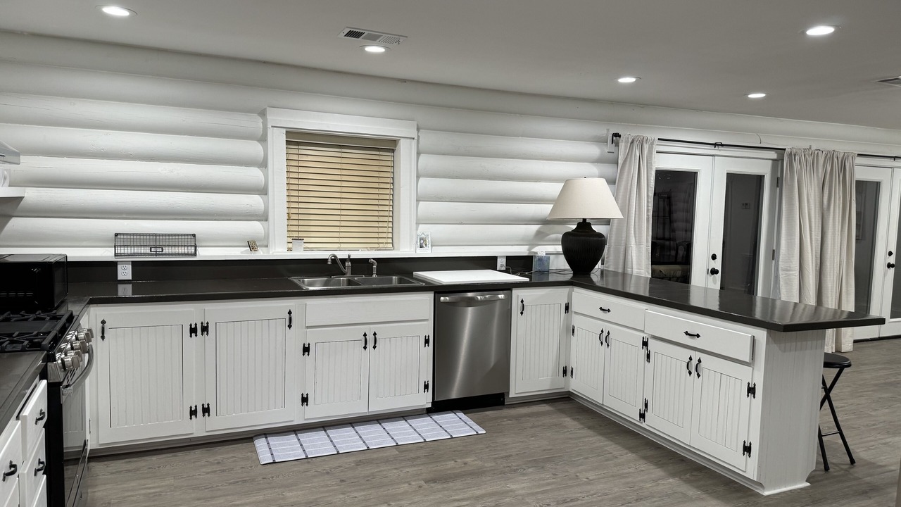 Photo of Kitchen in Lacombe
