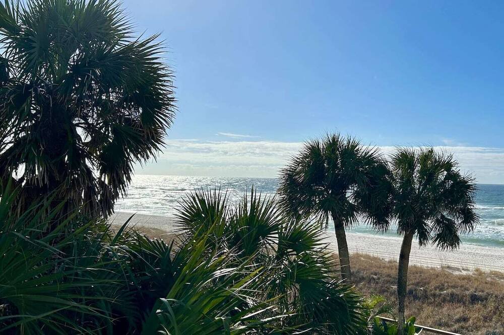 Photo of Patio Balcony in Hollywood Beach