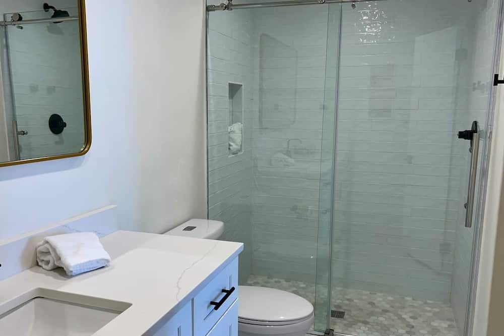 Photo of Bathroom in Hollywood Beach