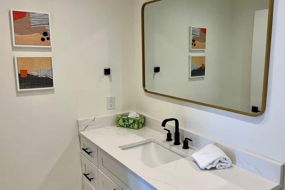 Photo of Bathroom in Hollywood Beach