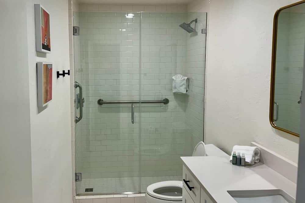 Photo of Bathroom in Hollywood Beach