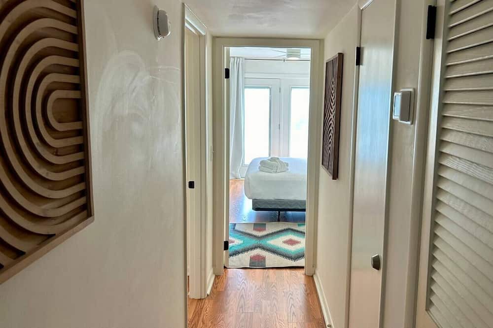 Photo of Bedroom in Hollywood Beach