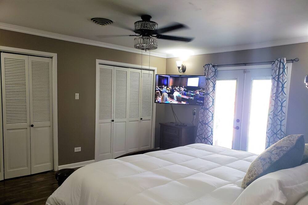 Photo of Bedroom in Westlake