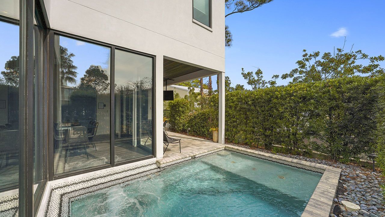 Photo of Outdoor in Emerald Waters Village