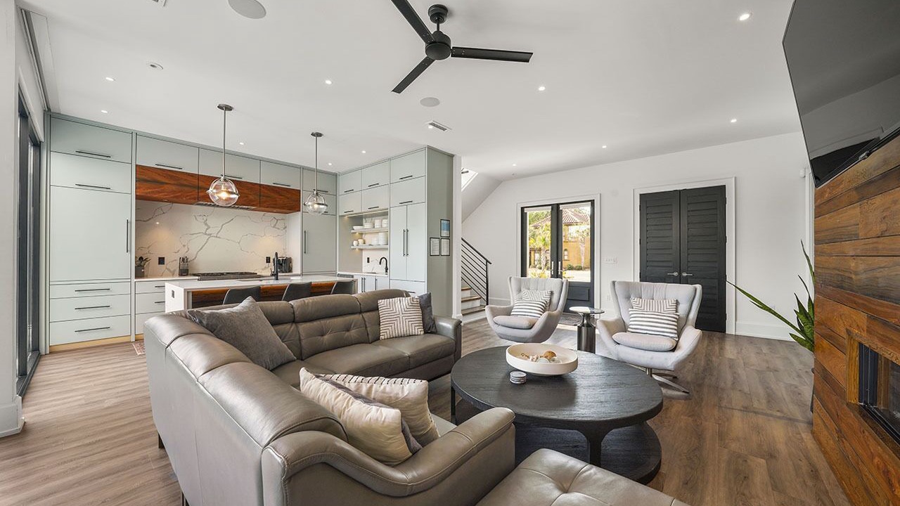 Photo of Livingroom in Emerald Waters Village