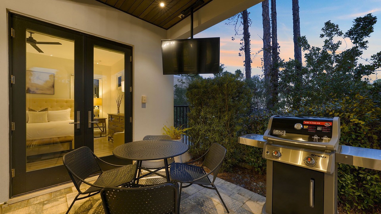 Photo of Outdoor in Emerald Waters Village