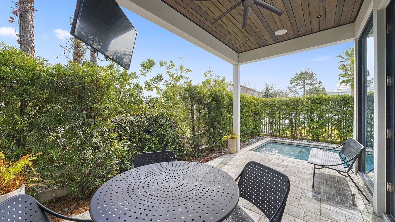 Photo of Outdoor in Emerald Waters Village
