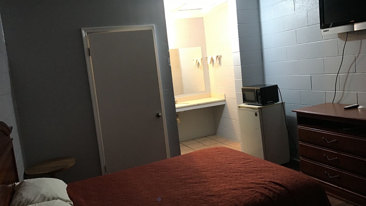 Photo of Bedroom in Crestline Heights