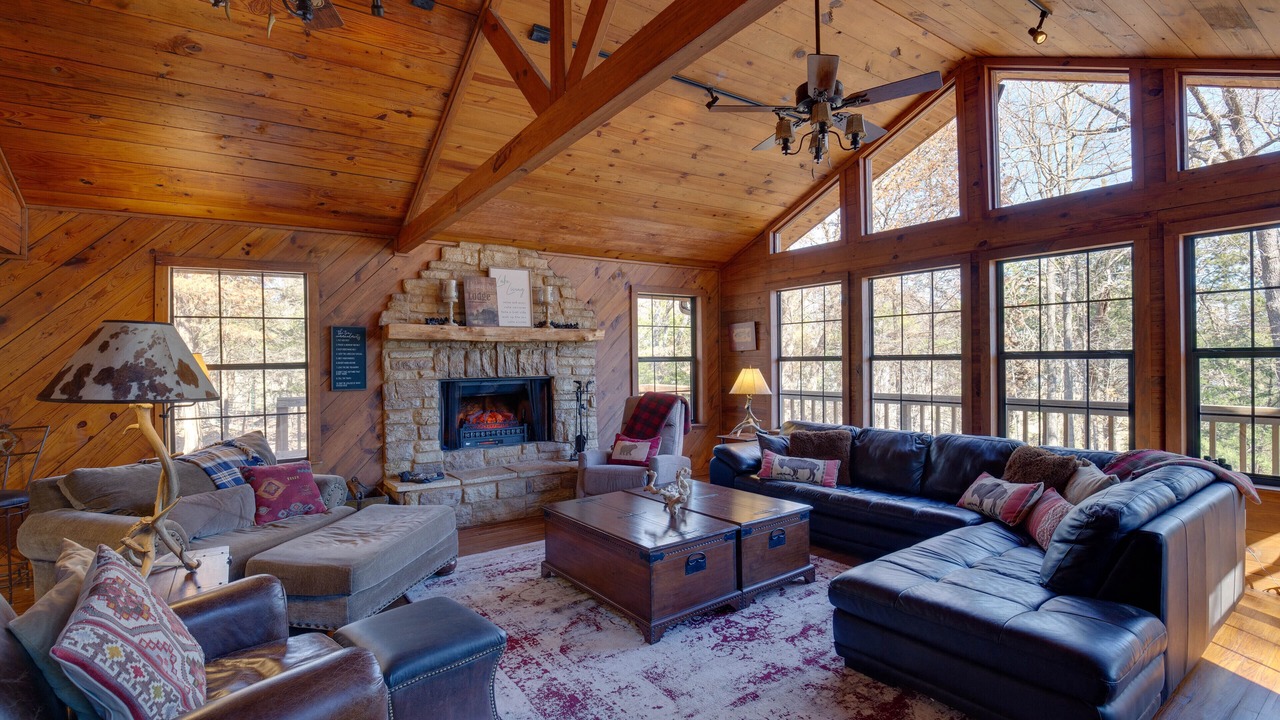 Photo of Livingroom in Streetman