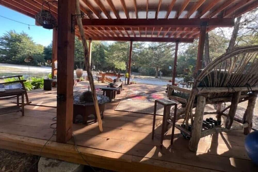 Photo of Patio Balcony in Irene