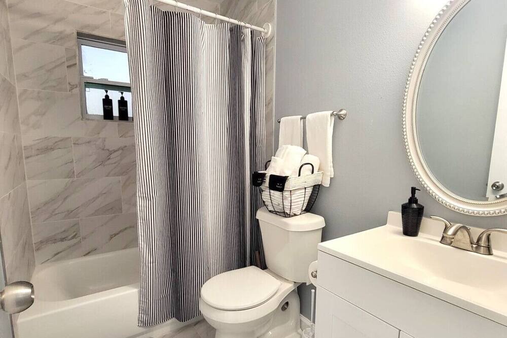 Photo of Bathroom in Parker