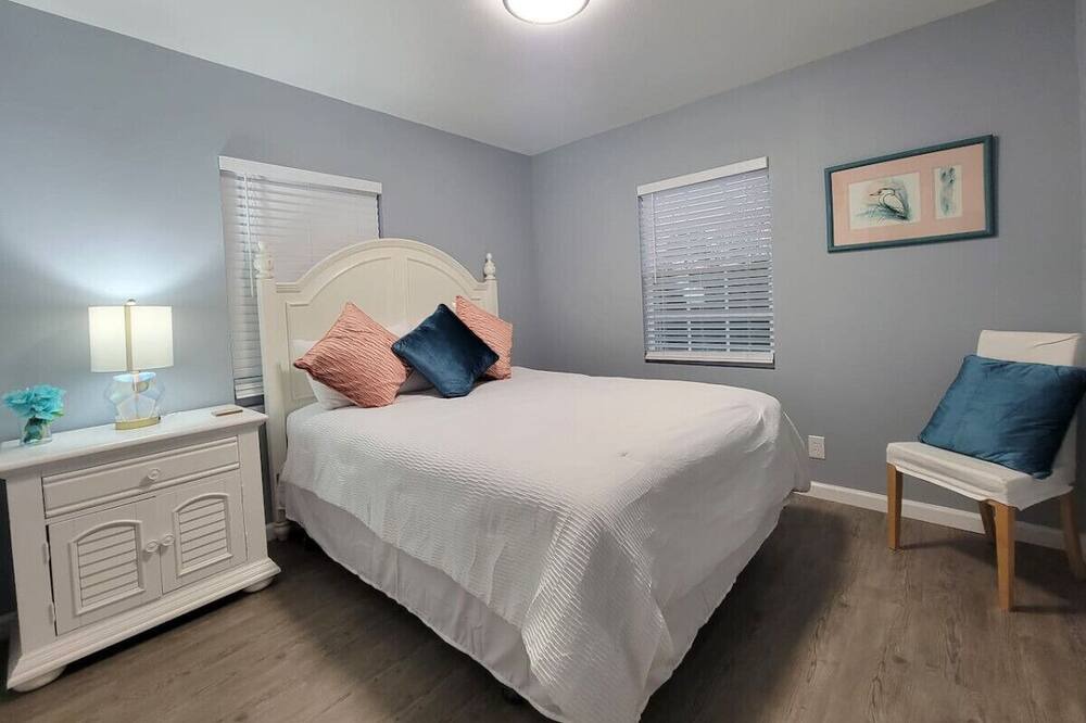 Photo of Bedroom in Parker