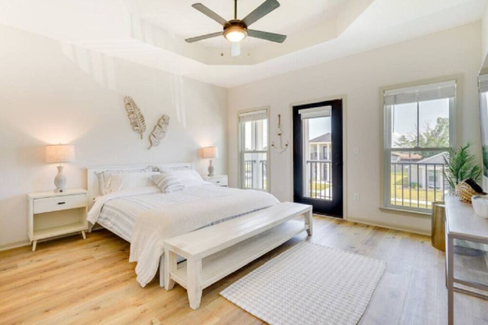 Photo of Bedroom in Cedar Grove
