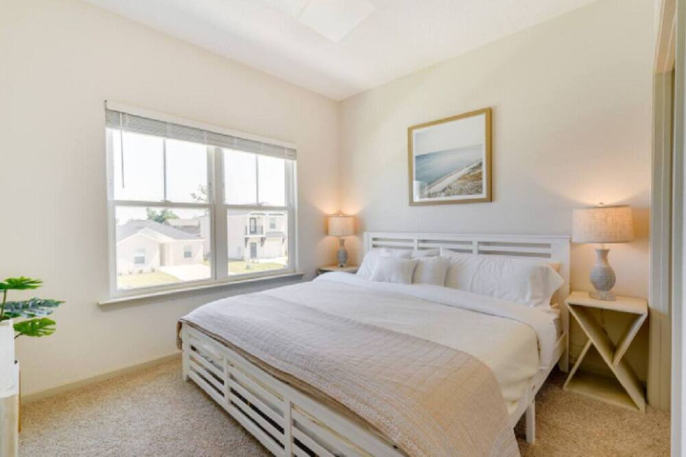 Photo of Bedroom in Cedar Grove