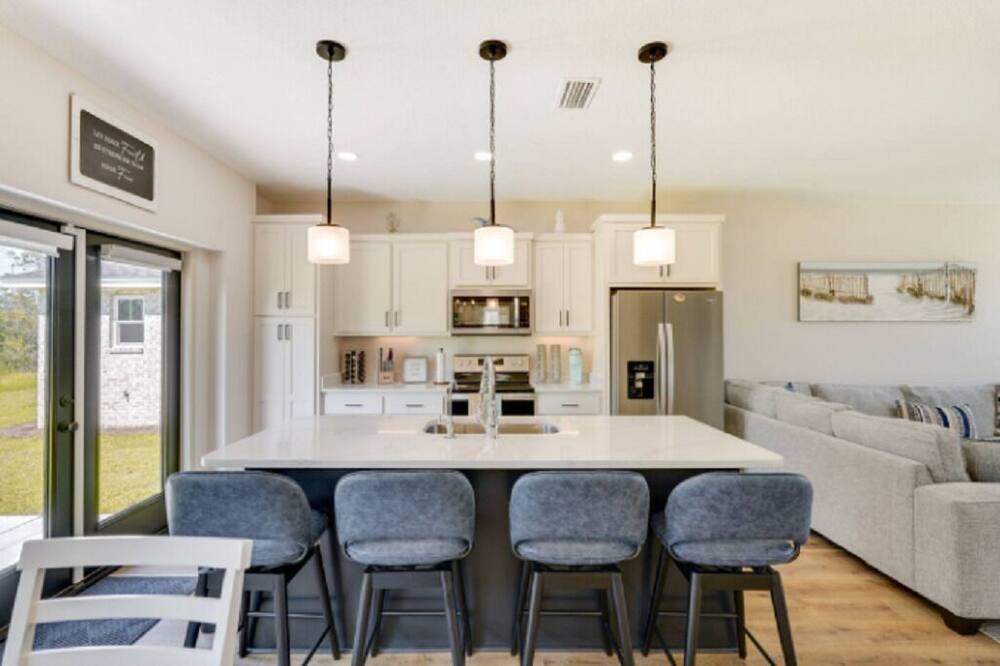 Photo of Kitchen in Cedar Grove