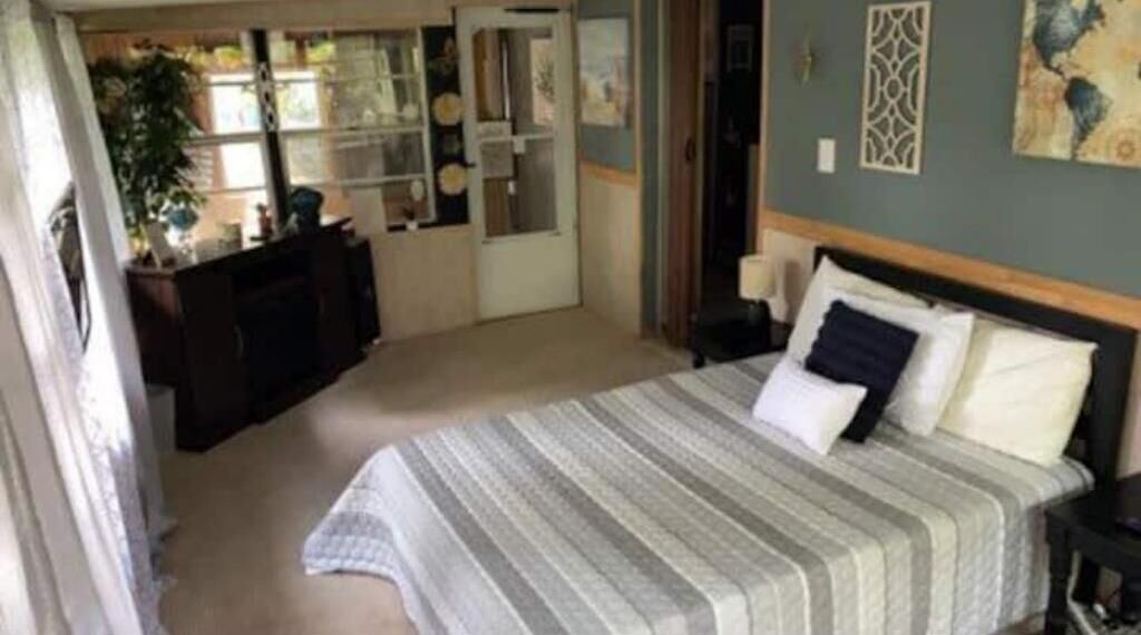 Photo of Others in Lillian