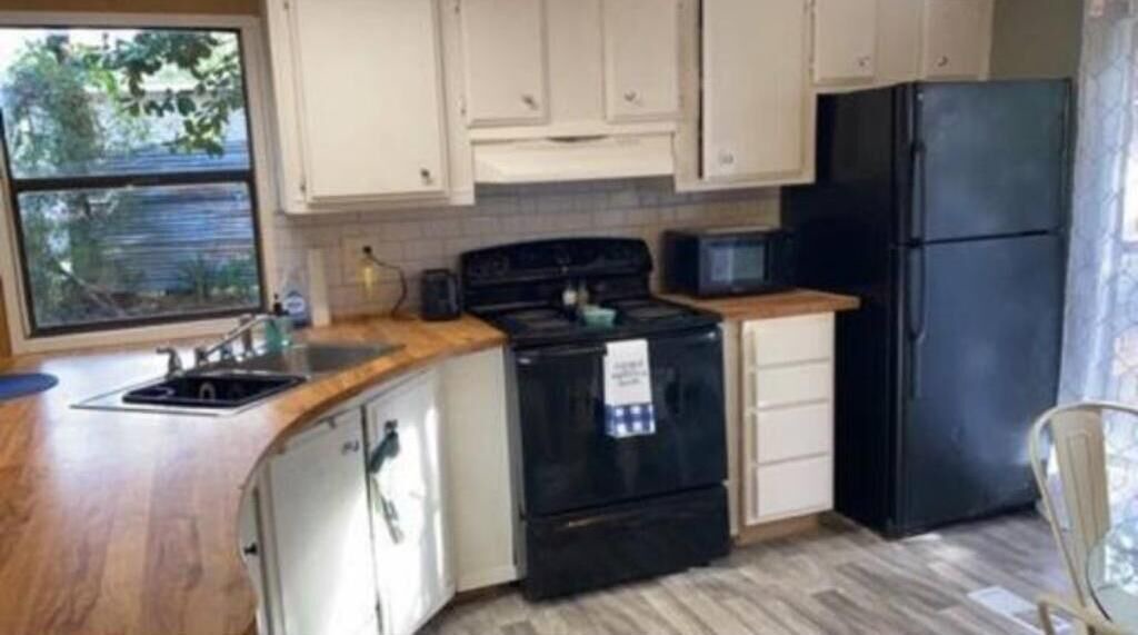 Photo of Kitchen in Lillian