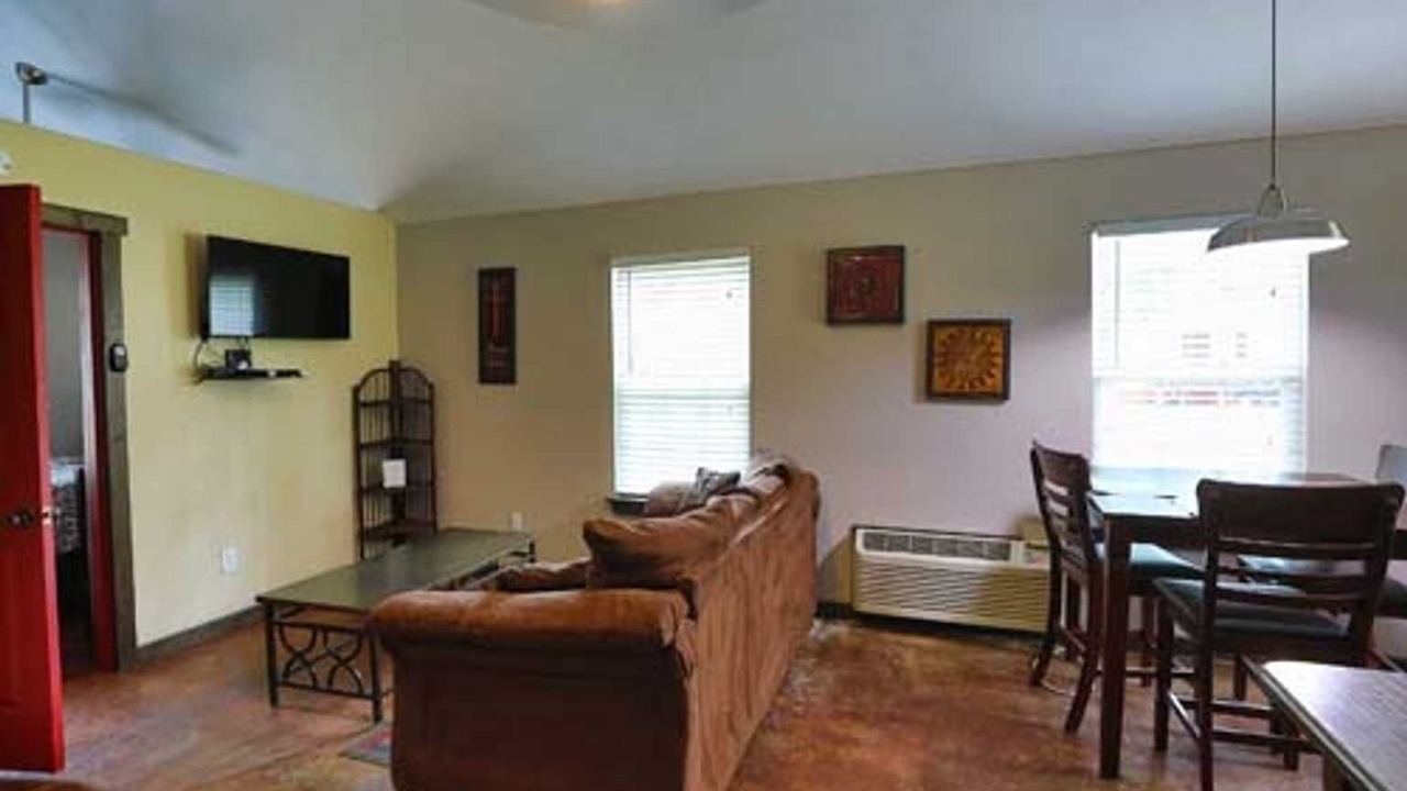 Photo of Livingroom in Hugo