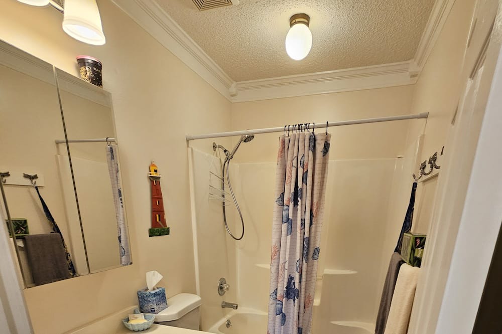 Photo of Bathroom in Daphne
