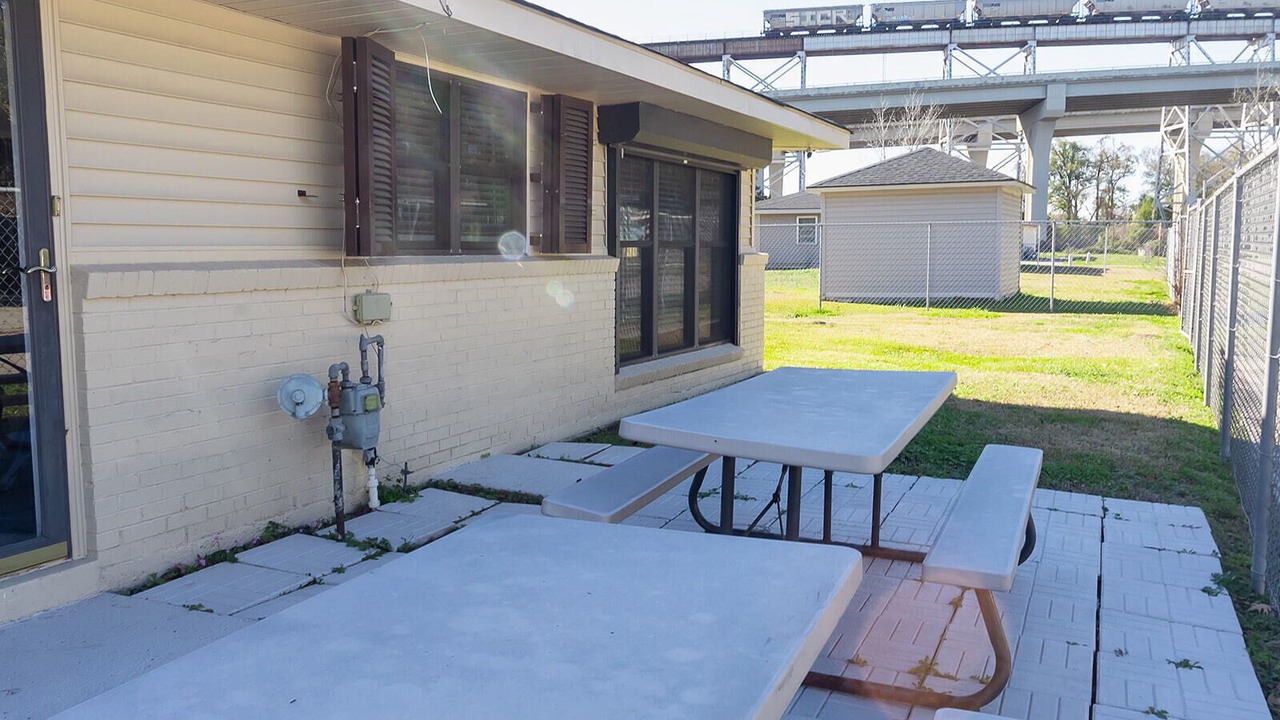 Photo of Patio Balcony in Bridge City