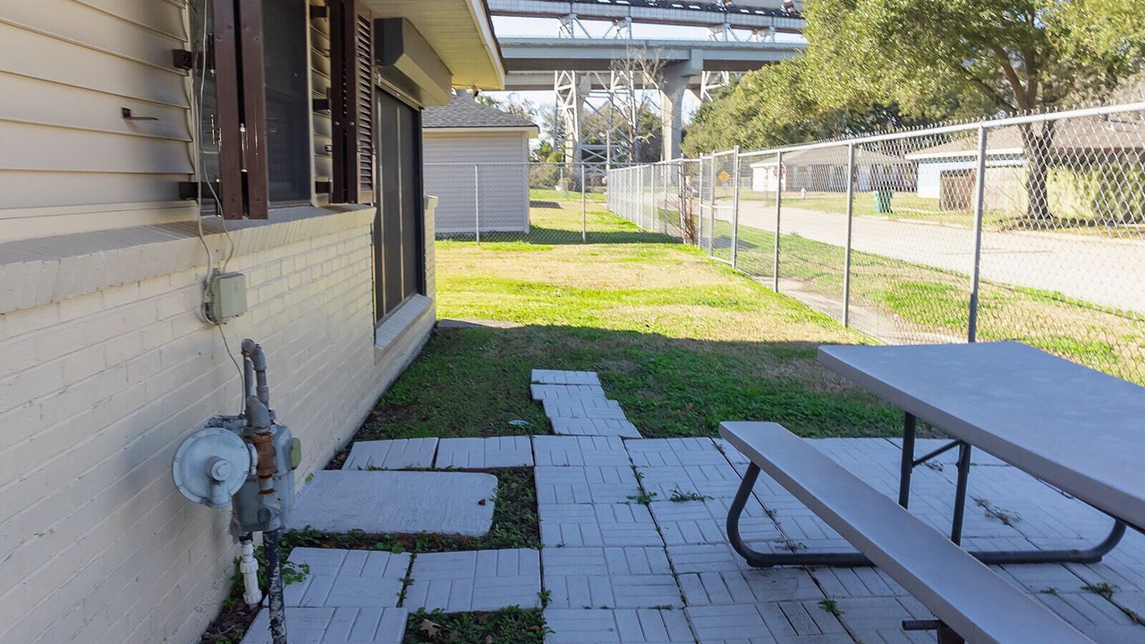 Photo of Outdoor in Bridge City