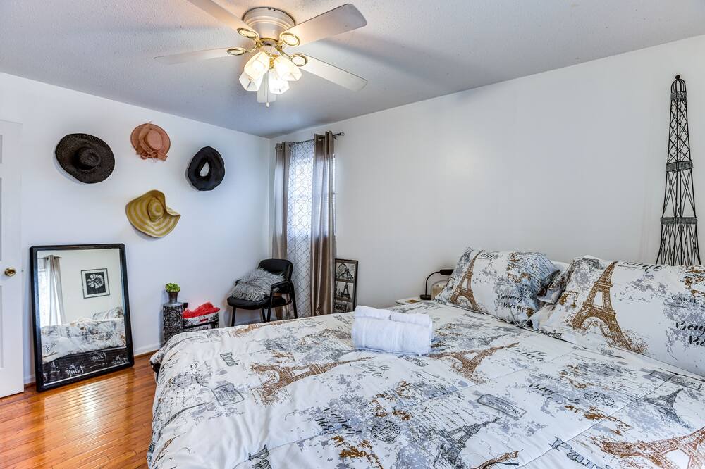Photo of Bedroom in New Castle