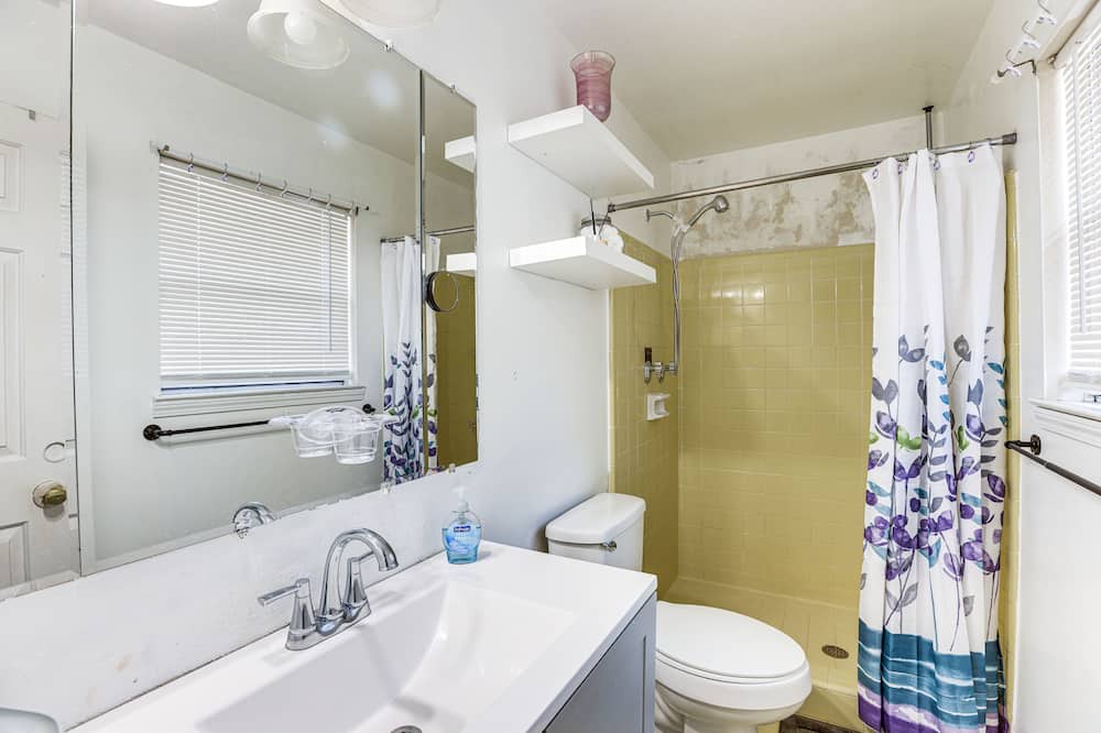 Photo of Bathroom in New Castle