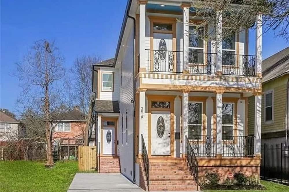Photo of Outdoor in Broadmoor