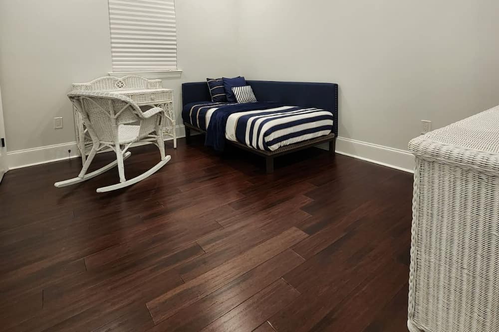 Photo of Bedroom in Broadmoor