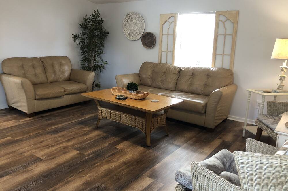 Photo of Livingroom in Parker