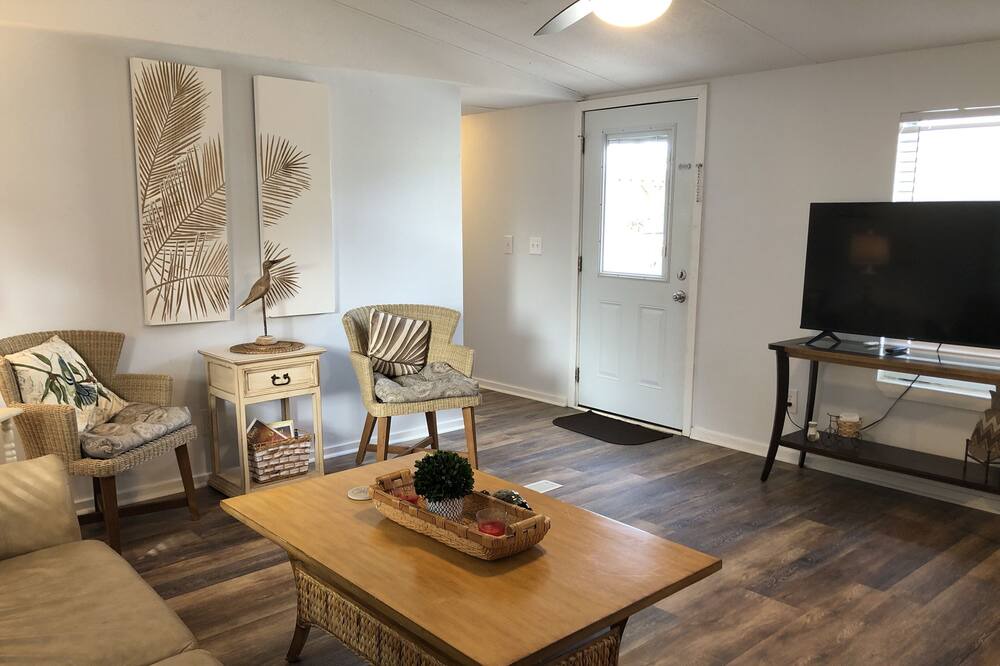 Photo of Livingroom in Parker