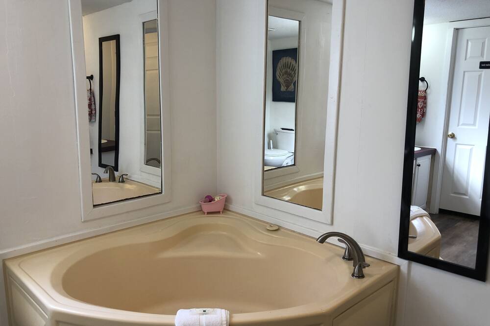 Photo of Bathroom in Parker