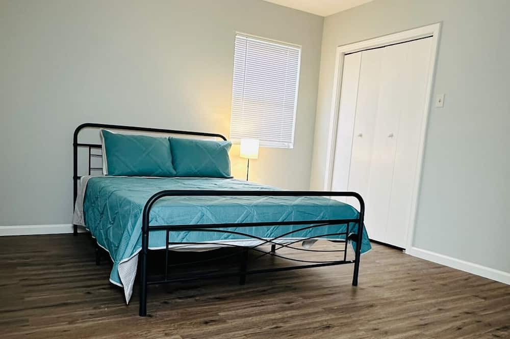 Photo of Bedroom in Hollygrove