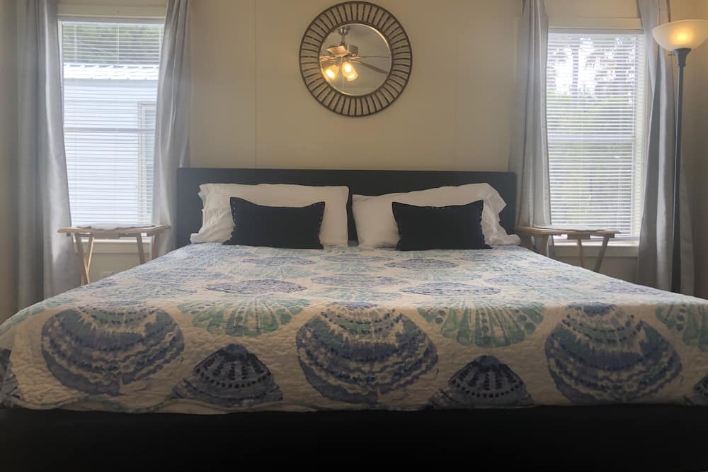 Photo of Bedroom in Parker