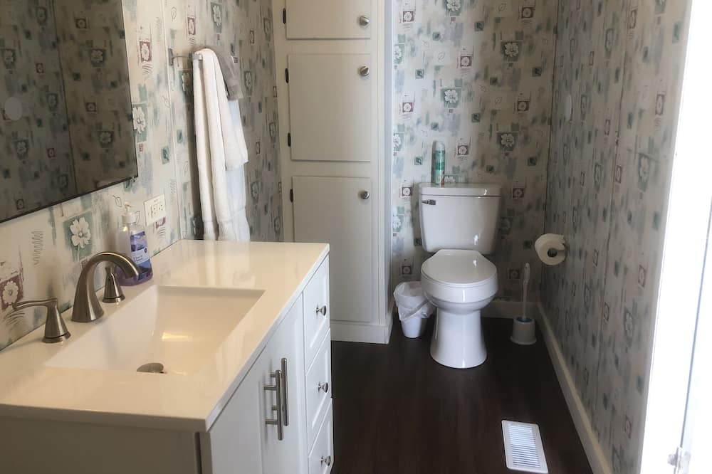 Photo of Bathroom in Parker