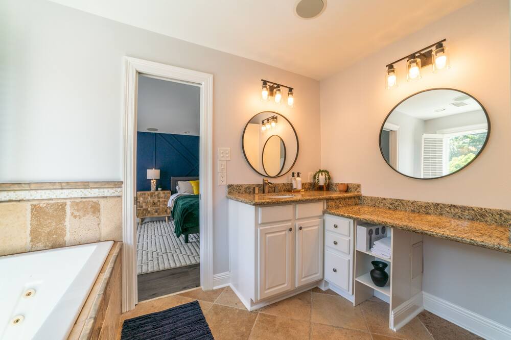 Photo of Bathroom in Chalmette