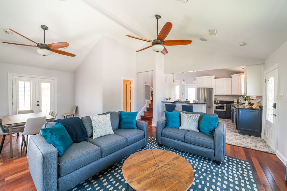 Photo of Livingroom in Chalmette