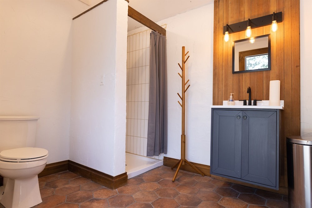 Photo of Bathroom in Irene