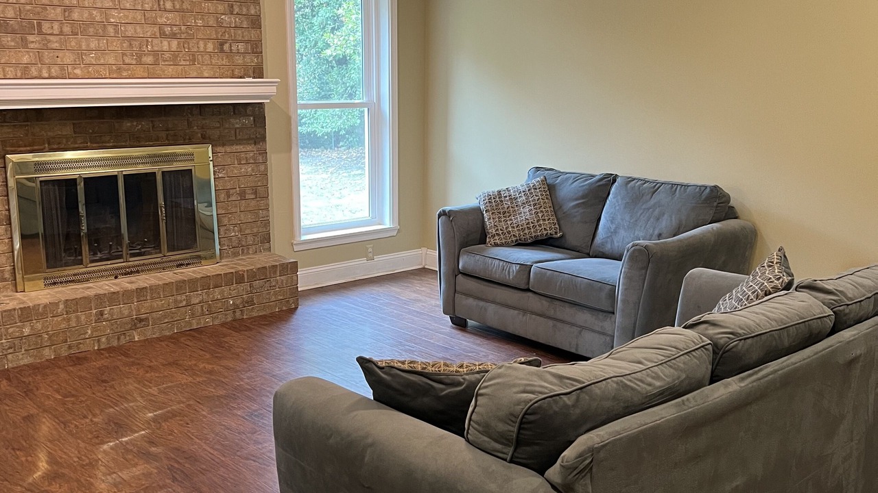 Photo of Livingroom in Tyler