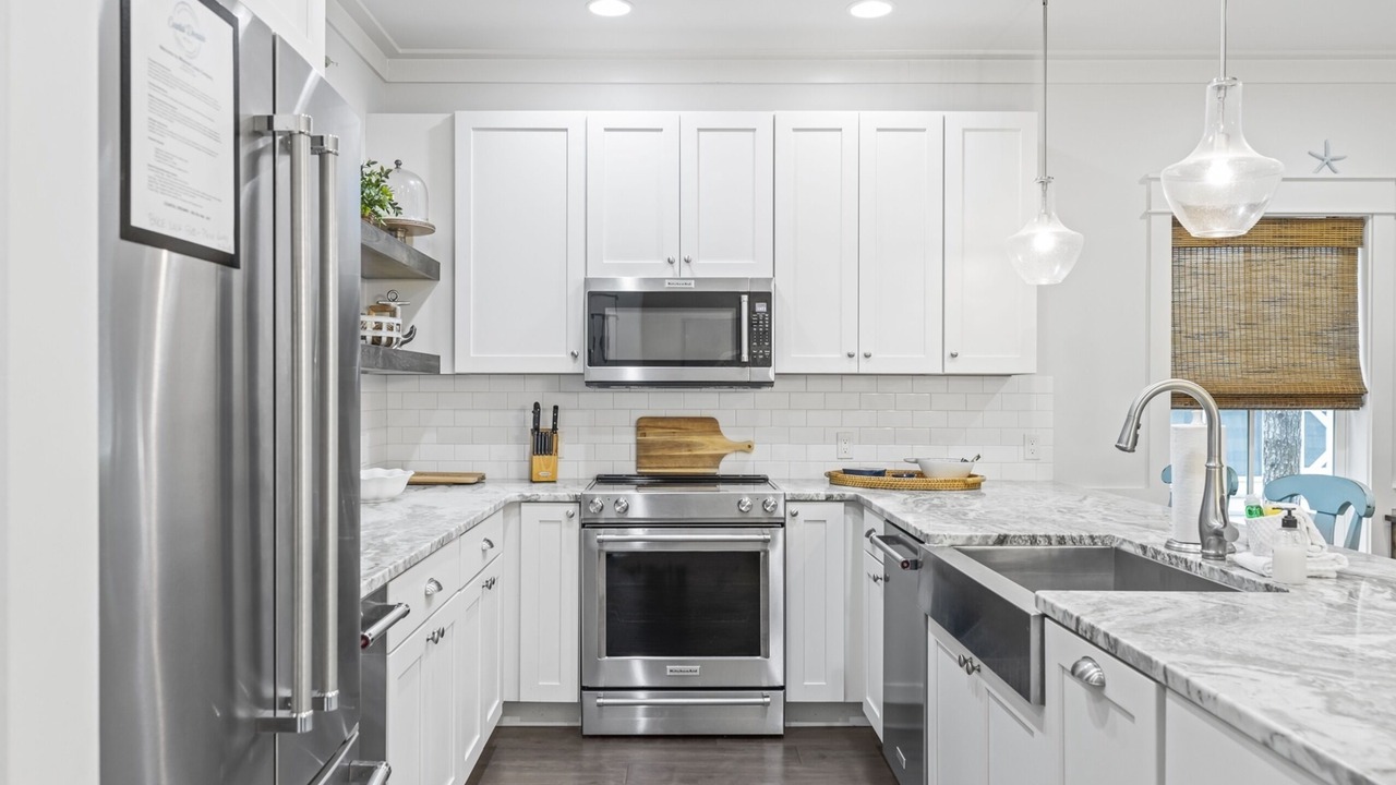 Photo of Kitchen in White's Gulfview