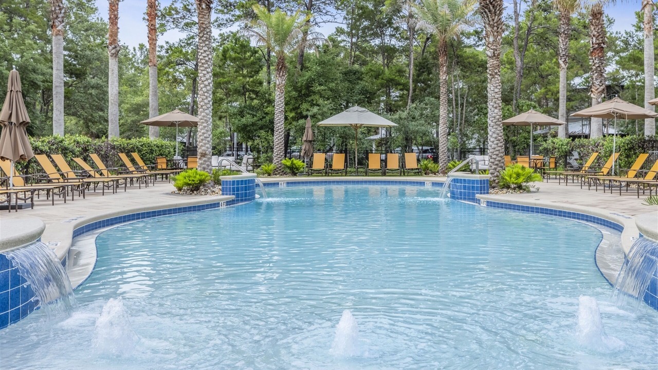 Photo of Outdoor in White's Gulfview